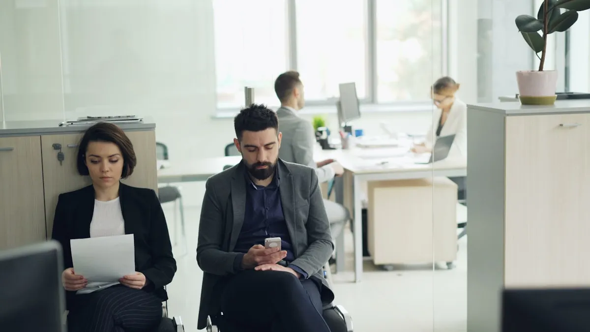 El empleo en Estados Unidos repunta en agosto y las tasas hipotecarias suben