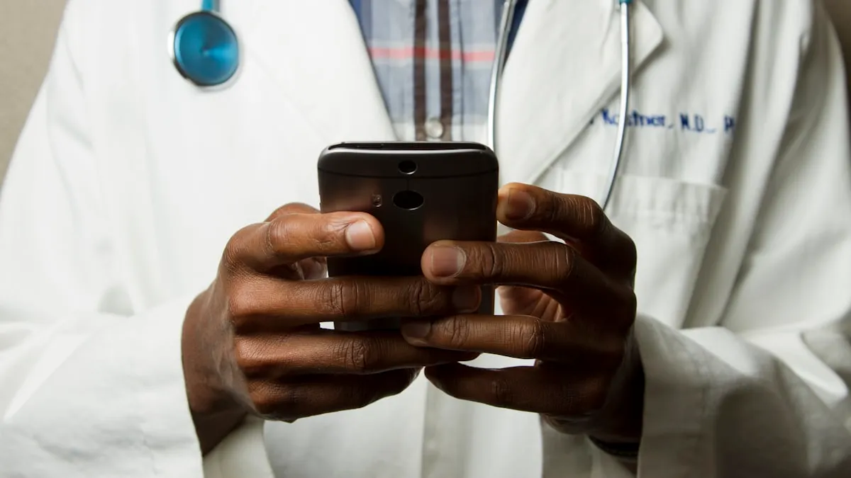 Un tercio de las personas recurre a la IA para consultas de salud, según médicos