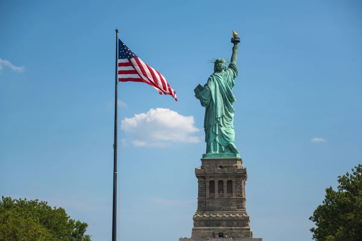 USCIS revisa el formulario para eliminar condiciones de residencia permanente