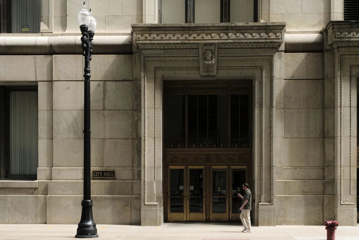 El alcalde de Detroit ingresa al programa Bloomberg Harvard de liderazgo urbano