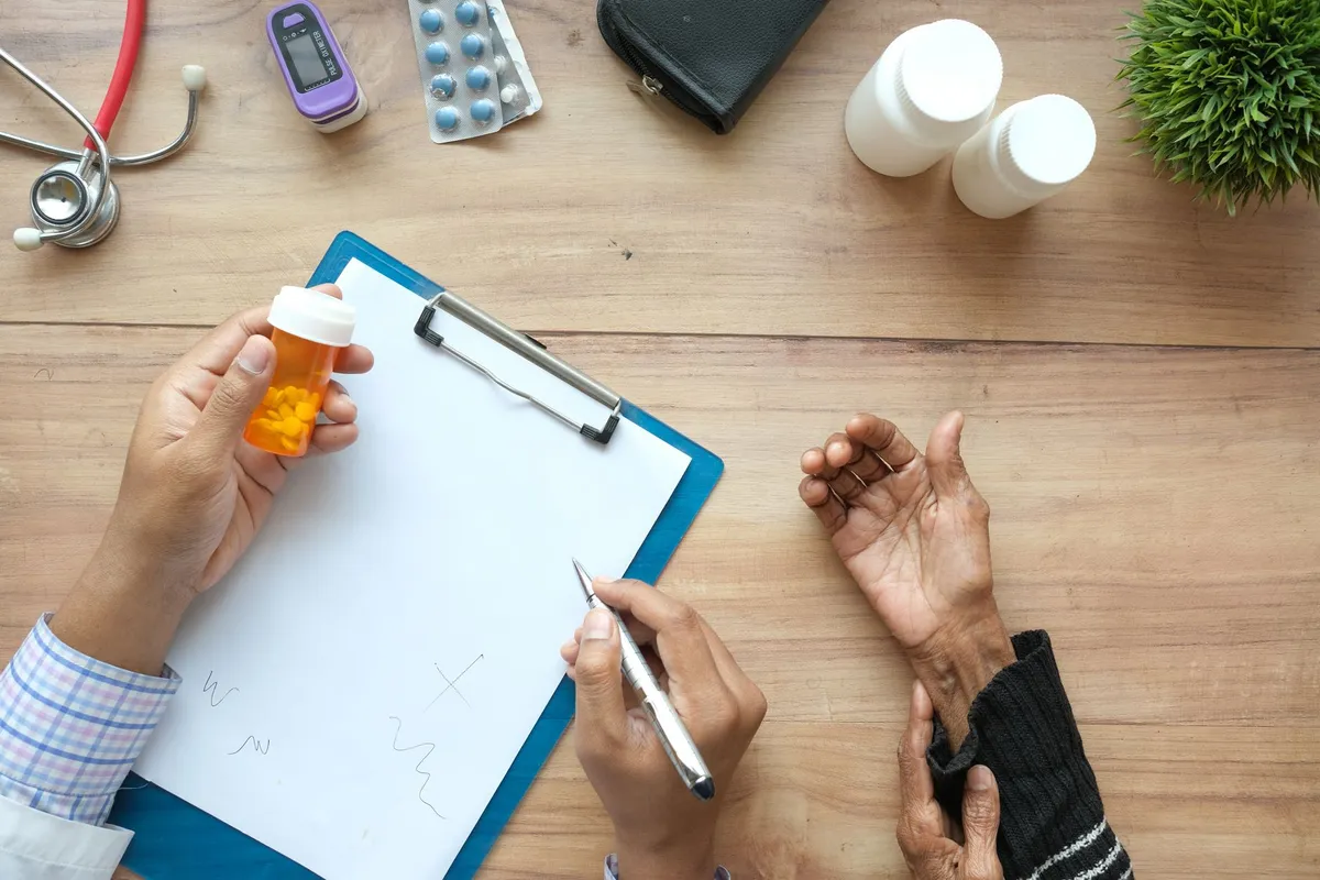 Péptidos para adelgazar: avances médicos y riesgos del uso sin supervisión