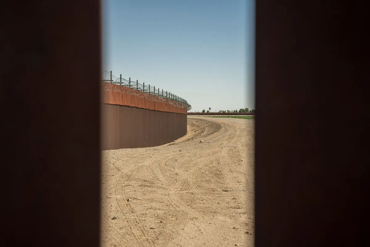 Gobernadora de Dakota del Sur ofrece apoyo a Texas en operaciones fronterizas