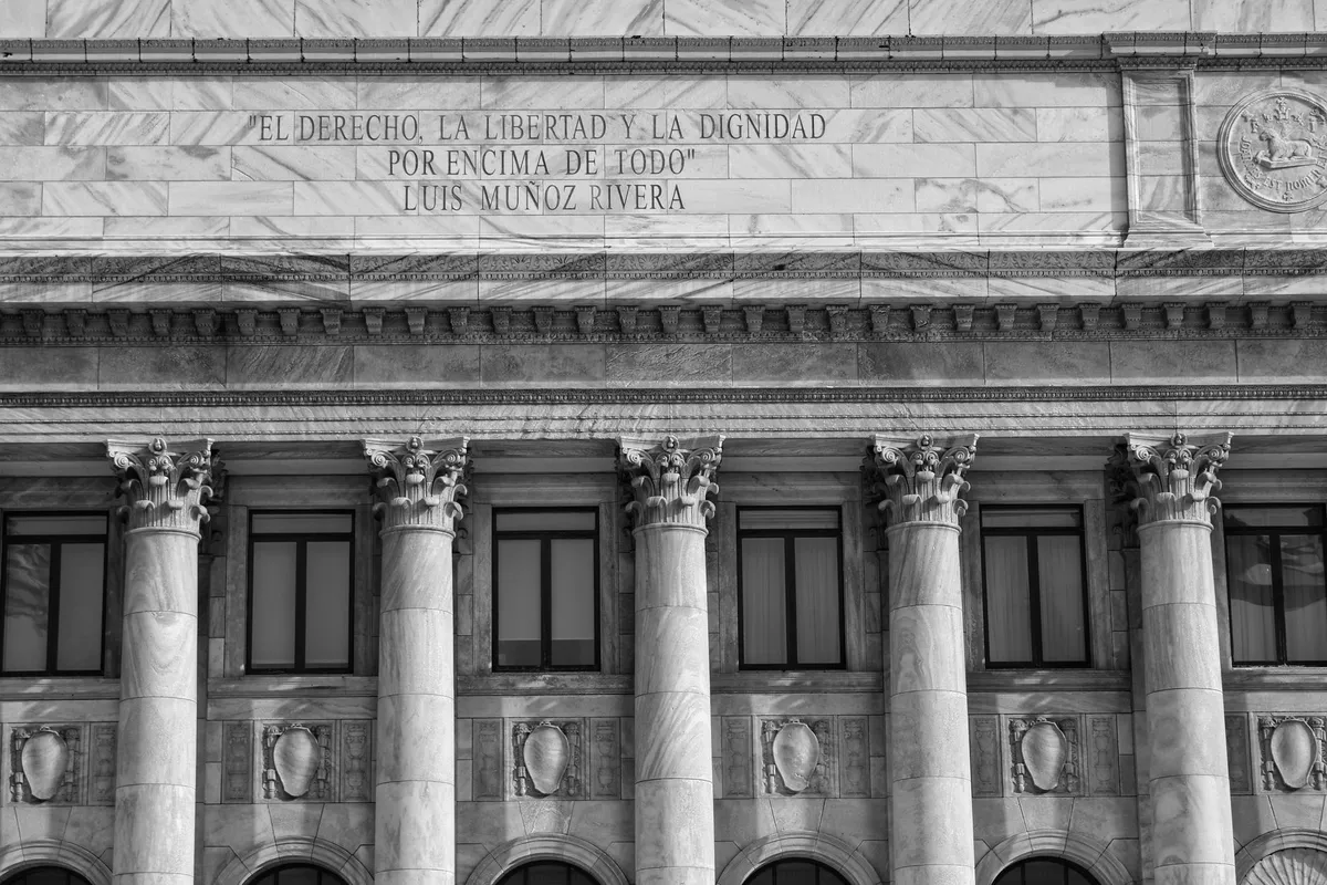 Ruth Luque cuestiona el proyecto de facultades legislativas del Gobierno peruano