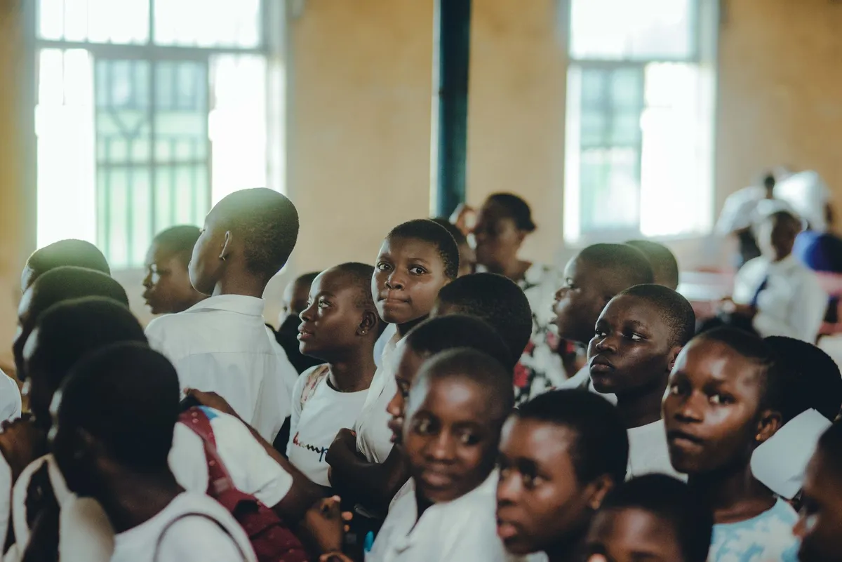 Un grupo de trabajo internacional busca proteger la educación en zonas de crisis en África