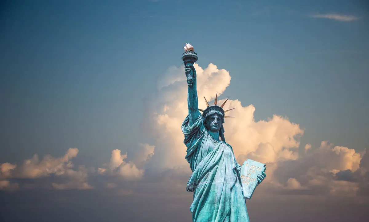 USCIS revisará cinco criterios clave para evaluar la carga pública en solicitudes de residencia
