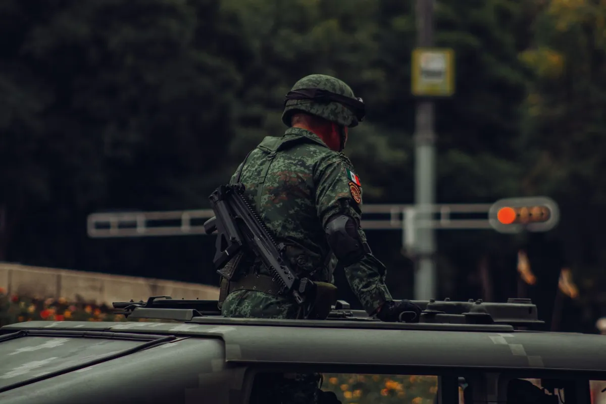 EE. UU. despliega 500 militares en la frontera con México y la Marina activa operativo en Matamoros