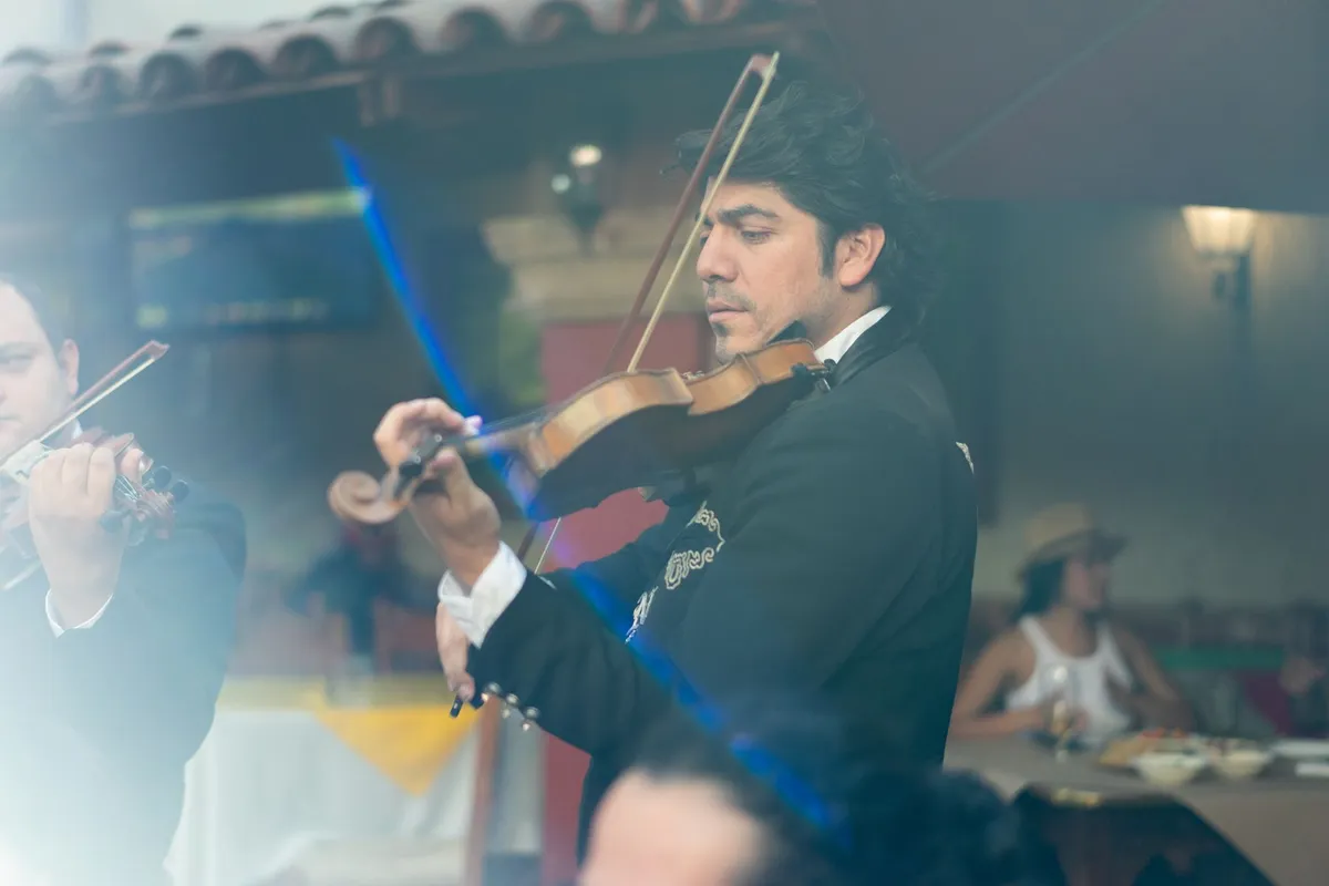 El músico nicaragüense que cantó ante el papa con mariachis en el Vaticano