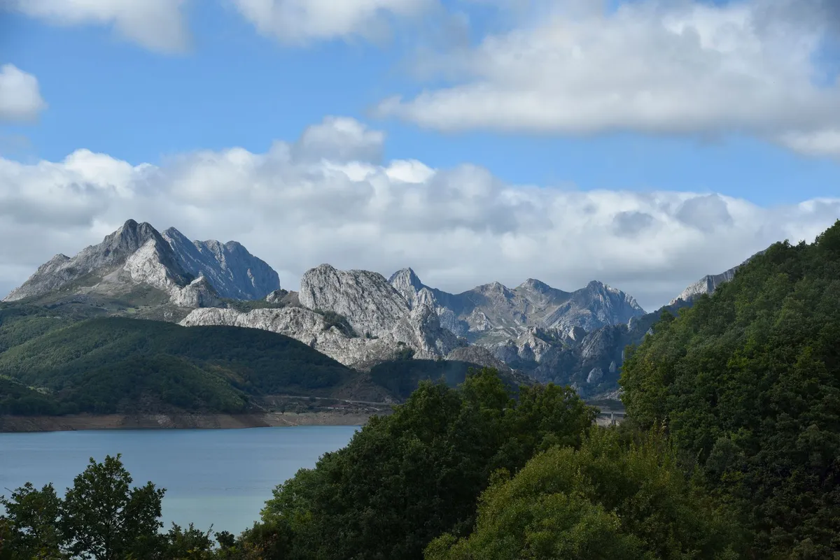 Asturias consolida su apuesta por el turismo de naturaleza en 2026