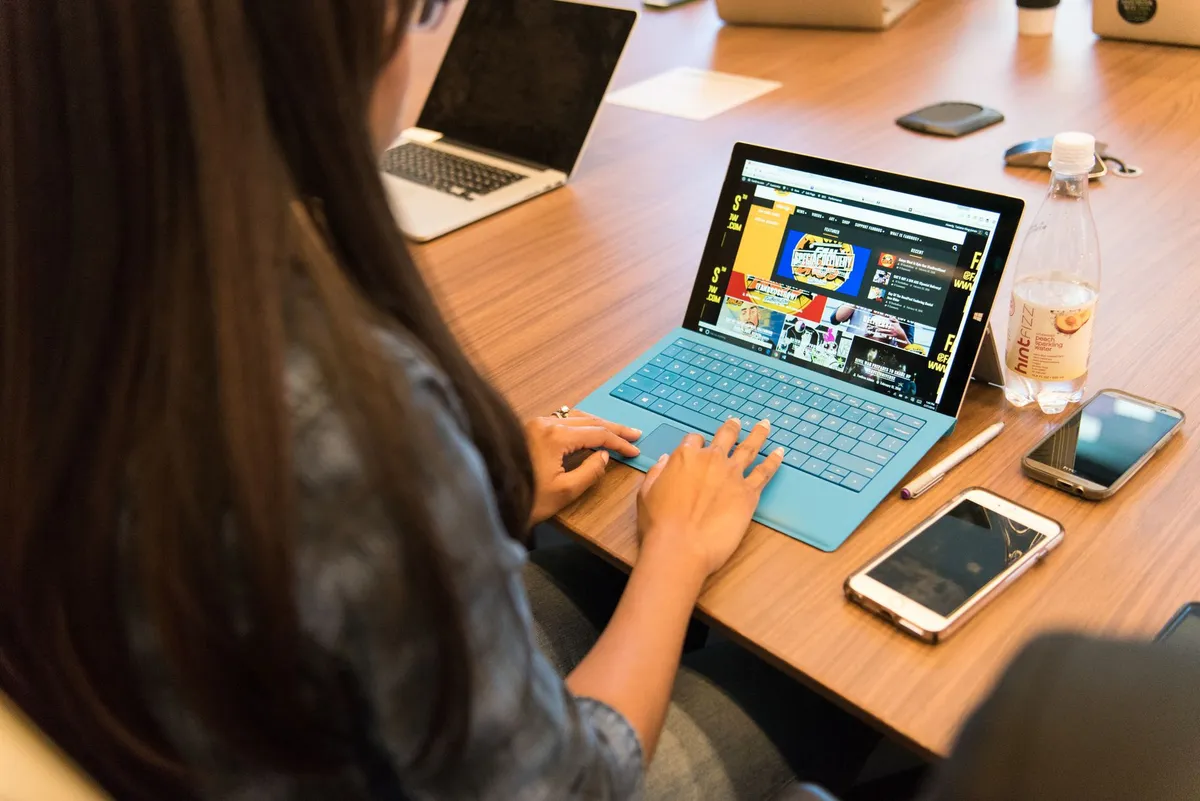 Microsoft presenta el Surface Laptop Ultra, un portátil de 2,599 dólares con tecnología de Nvidia
