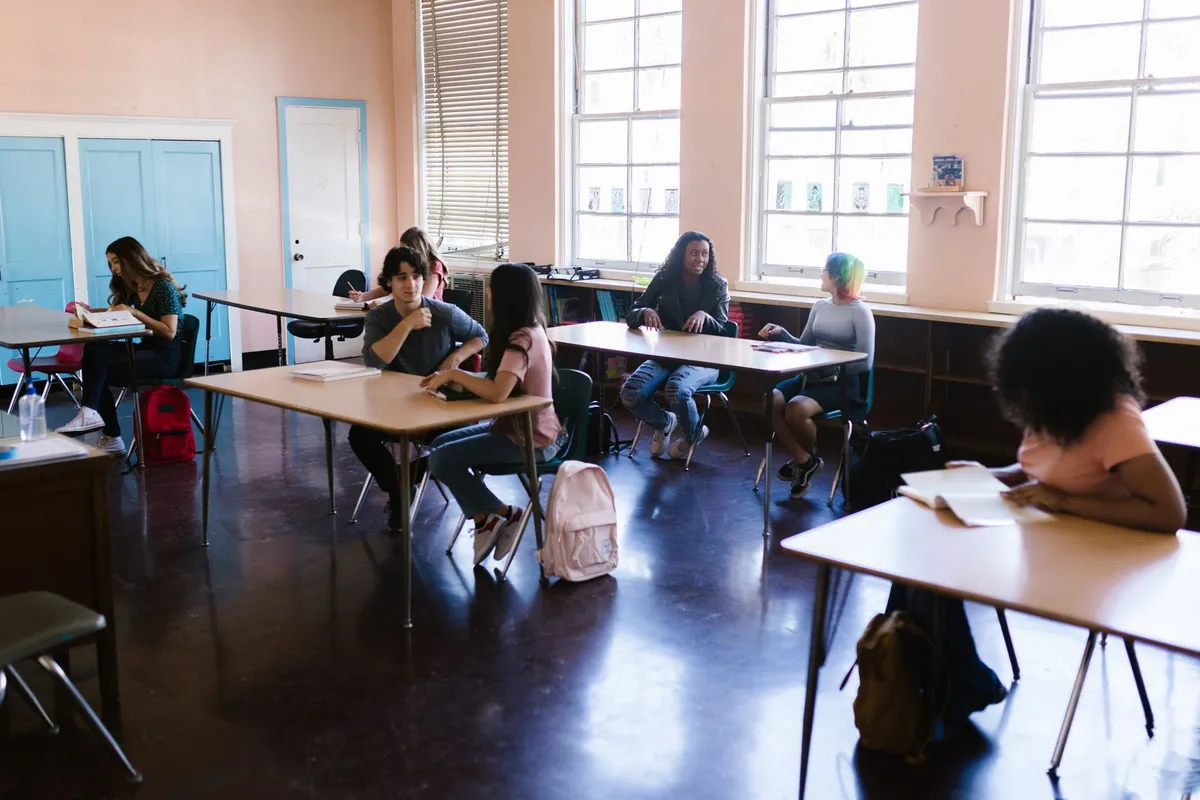 Nueva York amplía el acceso gratuito a colegios comunitarios para estudiantes adultos en todo el estado