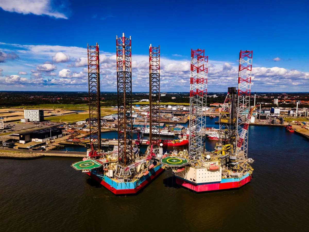 El huracán Isaías reduce más del 60 % la producción diaria de petróleo en el Golfo de México