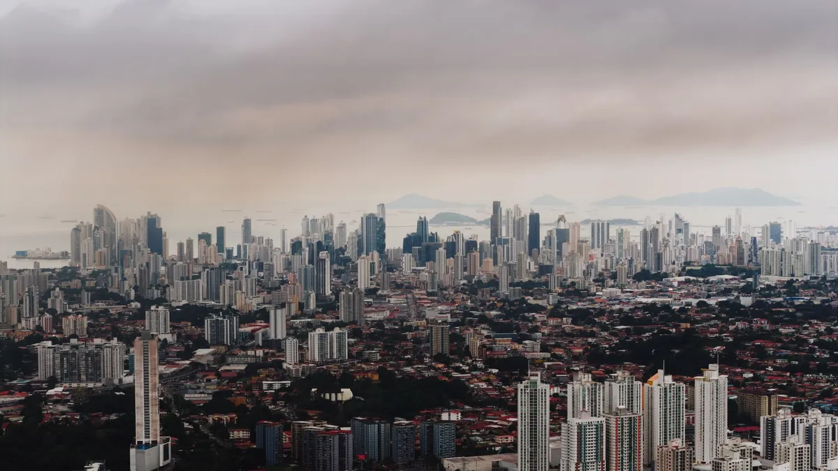 Un terremoto de magnitud 7,7 sacude Panamá: hay lesionados, daños en Coclé y Los Santos y vuelos suspendidos