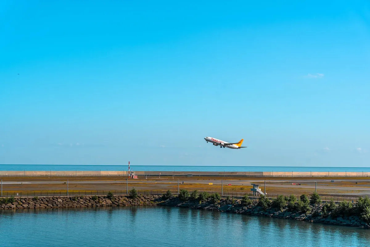 Breeze Airways cumple su primera semana de vuelos entre Tampa y Costa Rica