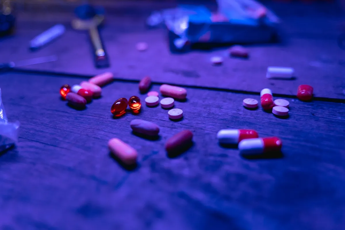 Massachusetts registra menos muertes por sobredosis de opioides, según El Planeta