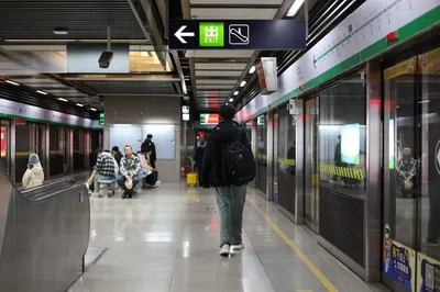 China estudia restringir la salida de ciudadanos por razones de seguridad y tecnología
