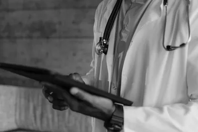 Salud mental e inteligencia artificial, entre los seis retos de los médicos más allá de la consulta