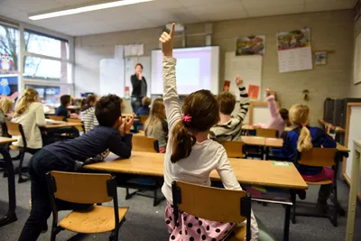 Francia y su sistema educativo: alta inversión pública frente a una confianza que se resiente