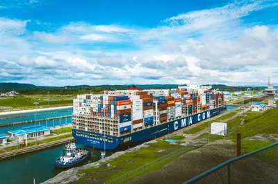 Carnival Miracle abre la temporada de cruceros en el Canal de Panamá, según PortalCruceros