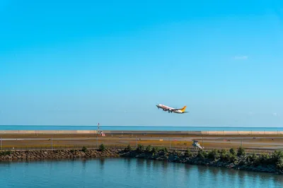 Breeze Airways cumple su primera semana de vuelos entre Tampa y Costa Rica