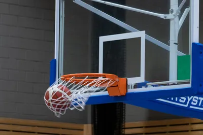 Un club español cuestiona la elegibilidad de Aday Mara para jugar en la NBA, según ESPN Deportes