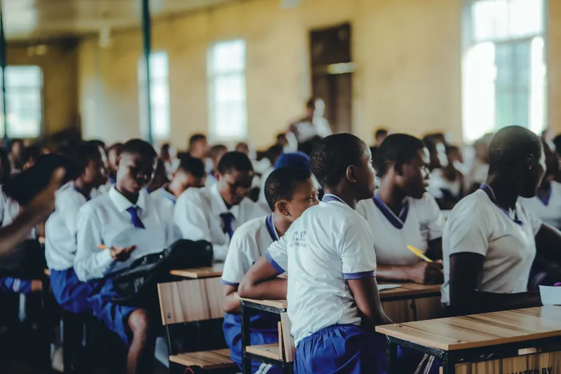 Venezuela estructura la educación media en tres modalidades, según viceministro