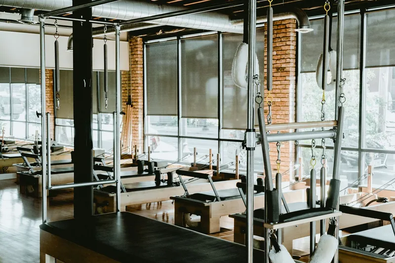 Joseph Pilates y su idea del bienestar físico como base de la felicidad, según Yahoo